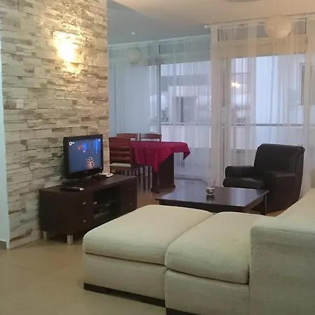 Aetius Apartamento *